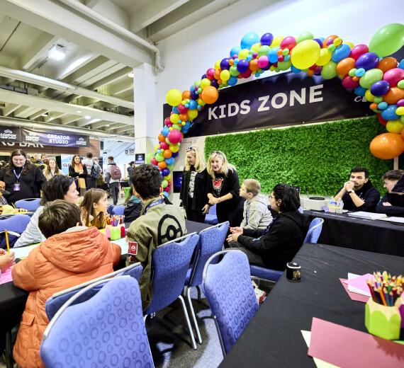 kids-zone-img - Top Card Show in London